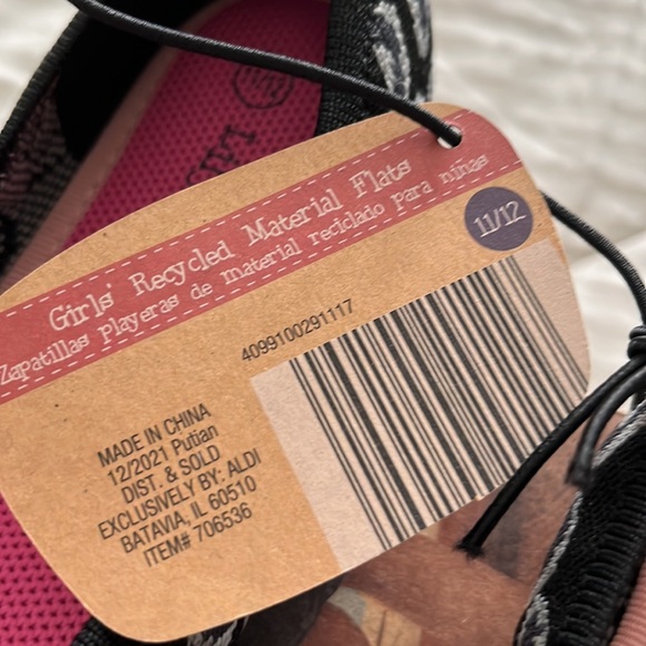 Lily& Dan Girls size 11-12 Recycled Material Flats - Picture 2 of 4